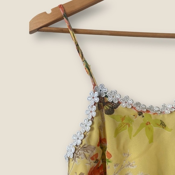 PARISIAN Collection Floral Romper - Picture 5 of 11